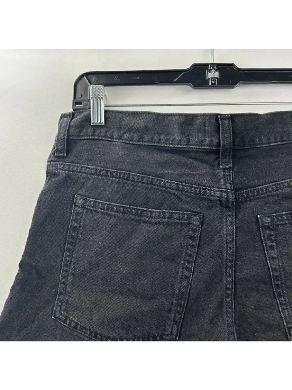 Everlane Woman's The OG Baggy Denim Jean Short Women’s 26R Black High Rise 8” - Picture 12 of 12